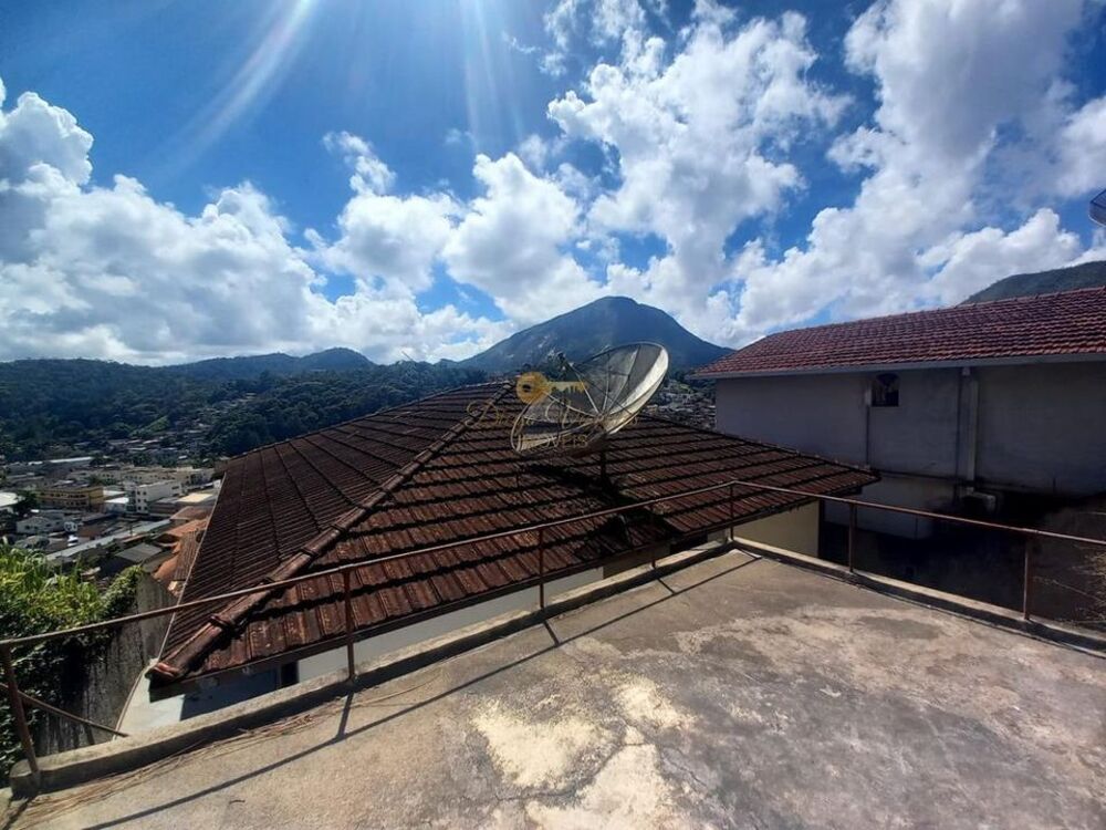 Casa à venda com 2 quartos, 1200m² - Foto 8