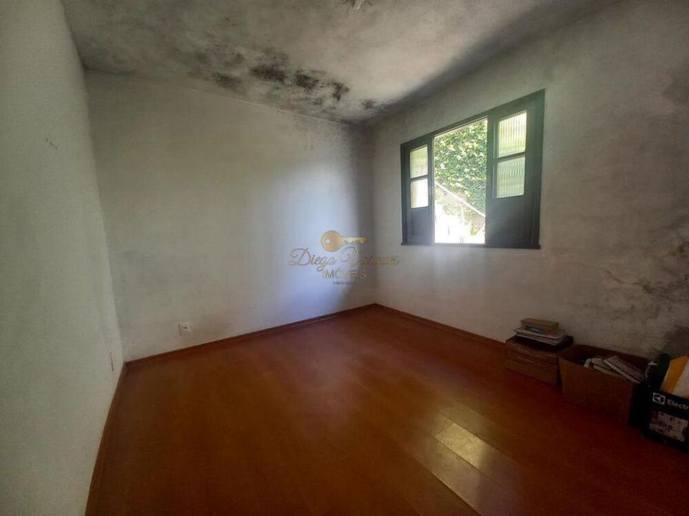 Casa à venda com 2 quartos, 1200m² - Foto 5