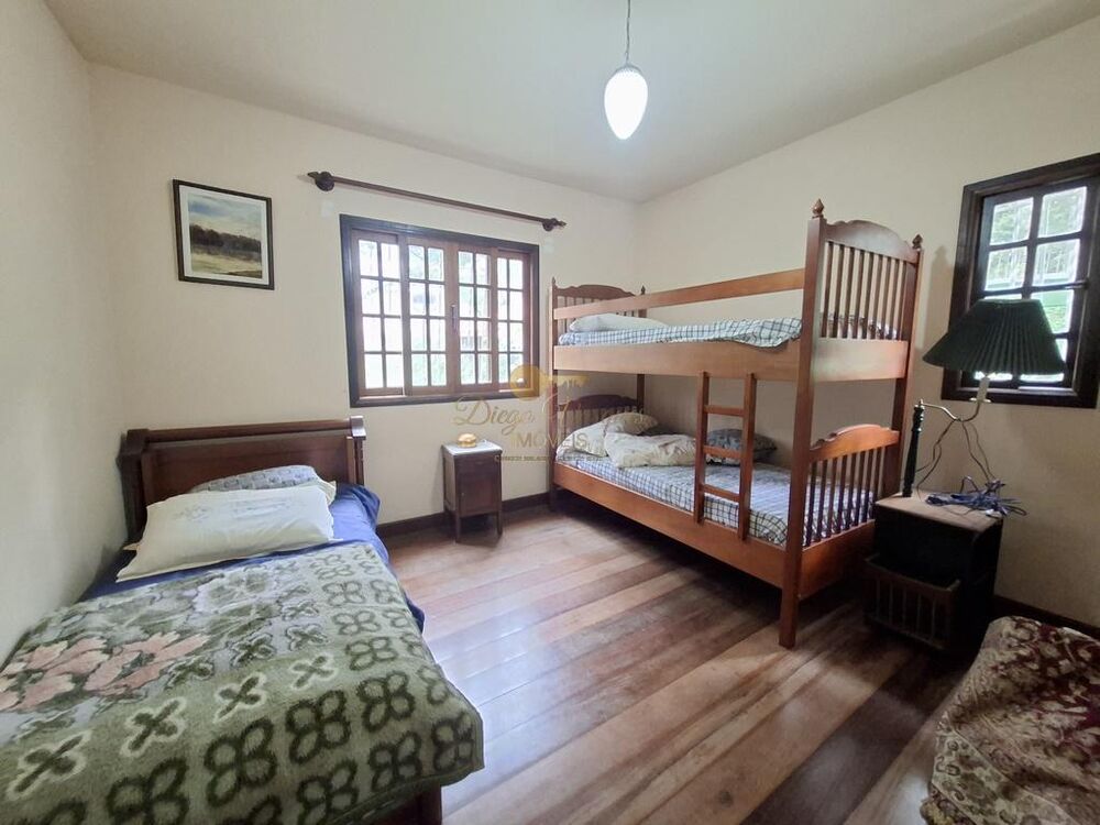 Casa à venda com 3 quartos, 2485m² - Foto 5