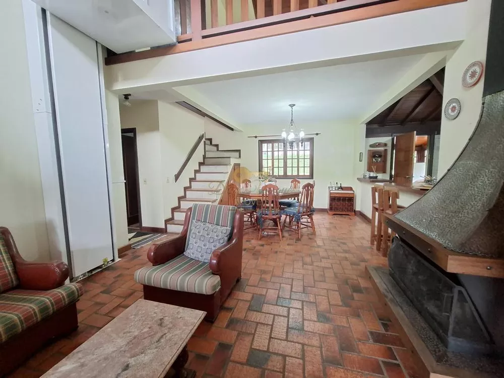 Casa, 3 quartos, 2485 m² - Foto 4