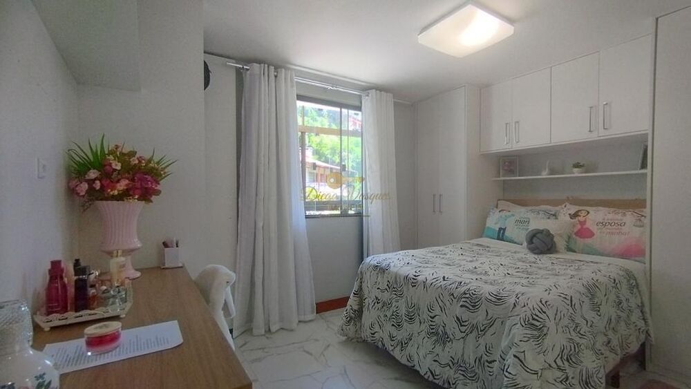 Apartamento à venda com 2 quartos, 79m² - Foto 3