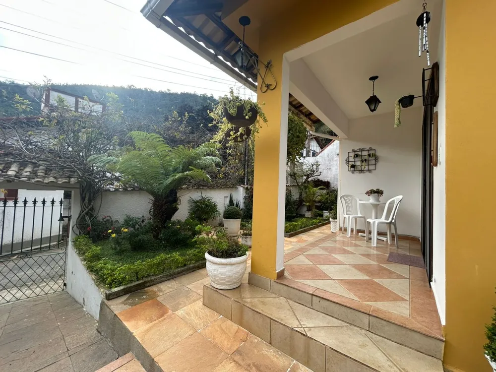 Casa, 4 quartos, 240 m² - Foto 4