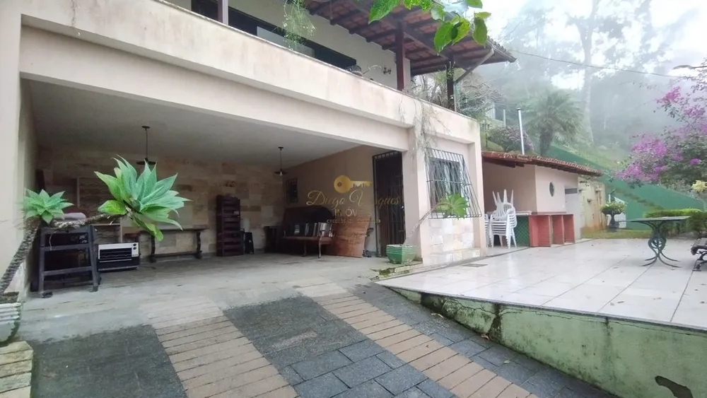 Casa, 3 quartos, 2228 m² - Foto 1