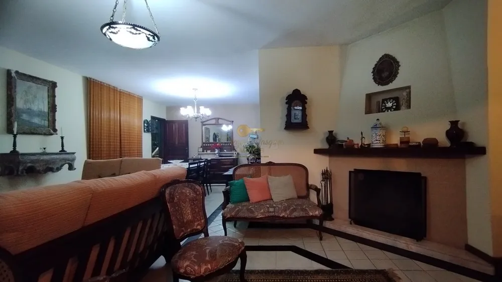 Casa, 3 quartos, 2228 m² - Foto 2