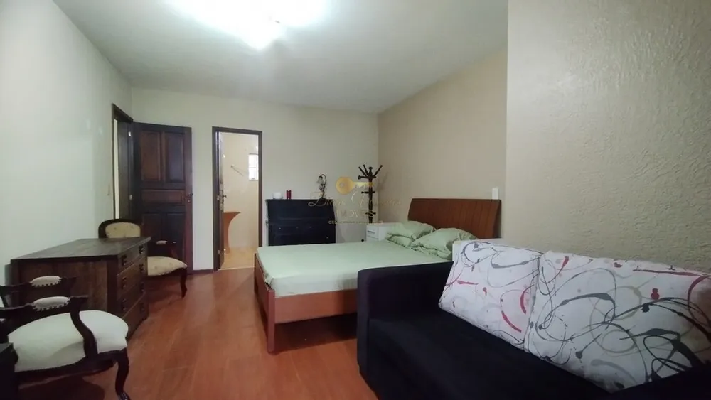 Casa, 3 quartos, 2228 m² - Foto 14