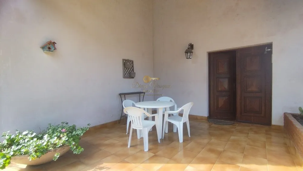 Casa, 4 quartos, 244 m² - Foto 3
