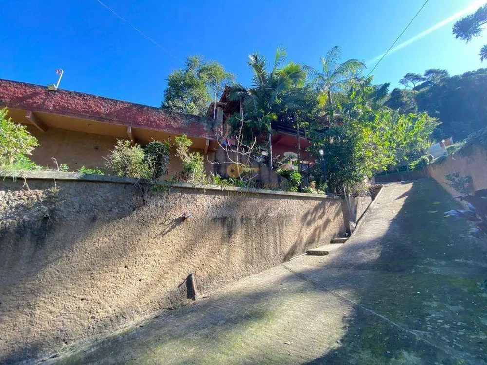Casa, 4 quartos, 200 m² - Foto 1