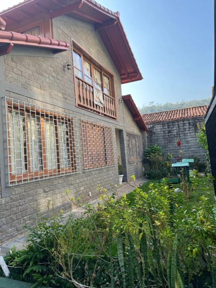 Casa, 5 quartos, 630 m² - Foto 1