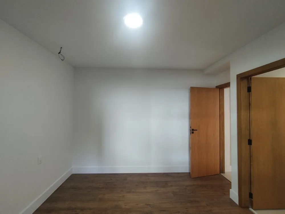 Casa, 4 quartos, 1000 m² - Foto 8