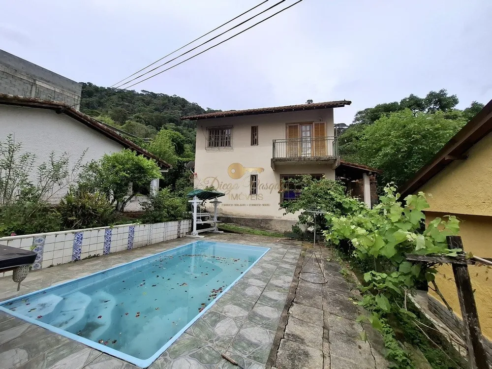 Casa, 6 quartos, 640 m² - Foto 1