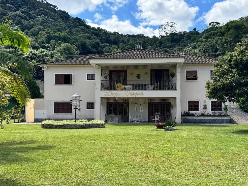 Casa, 6 quartos, 4131 m² - Foto 1