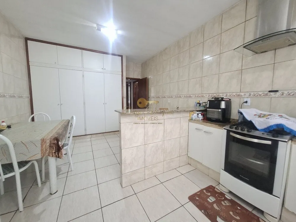 Casa, 4 quartos, 1635 m² - Foto 23