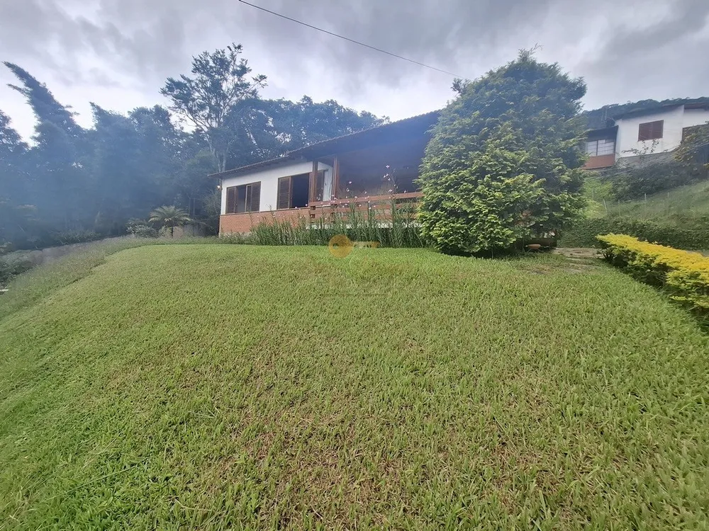 Casa, 3 quartos, 1230 m² - Foto 2