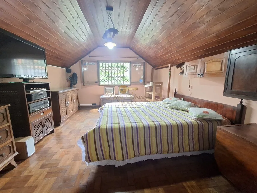 Casa, 3 quartos, 235 m² - Foto 14
