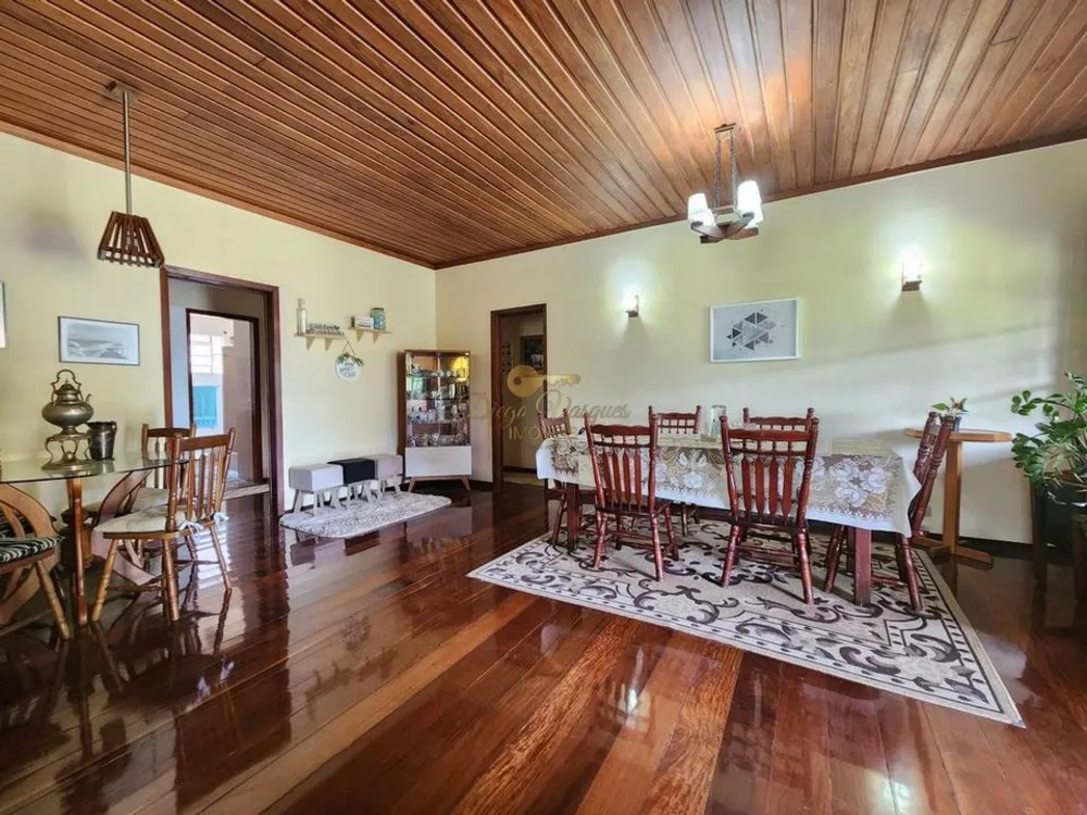 Casa, 4 quartos, 192 m² - Foto 1