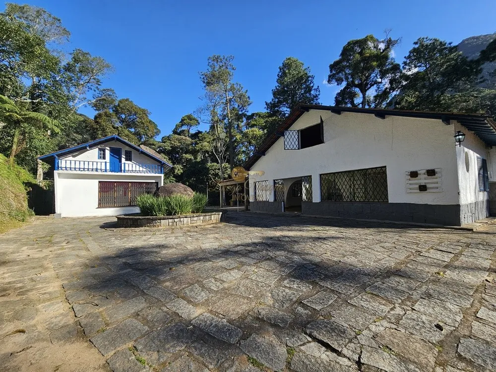 Casa, 3 quartos, 253 m² - Foto 1