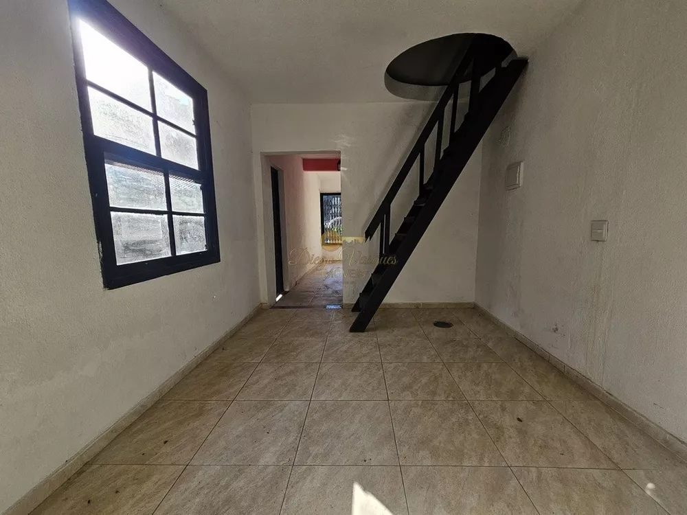 Casa, 3 quartos, 253 m² - Foto 3