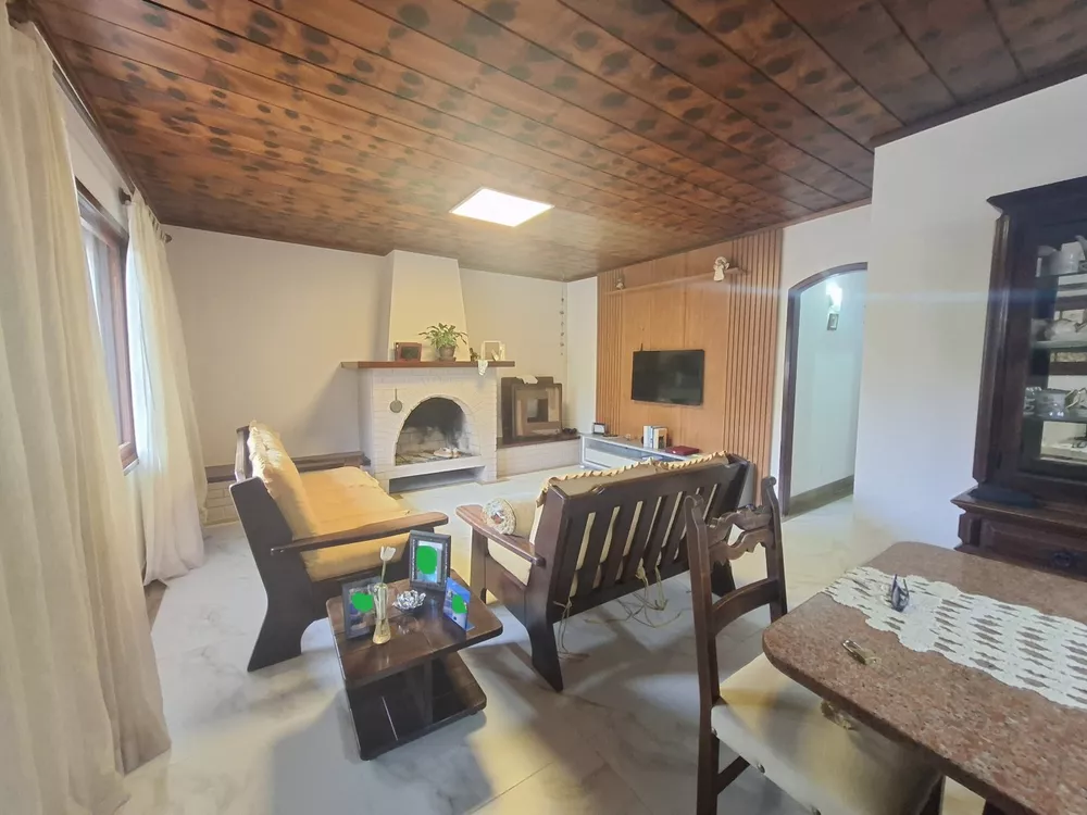 Casa, 3 quartos, 348 m² - Foto 2
