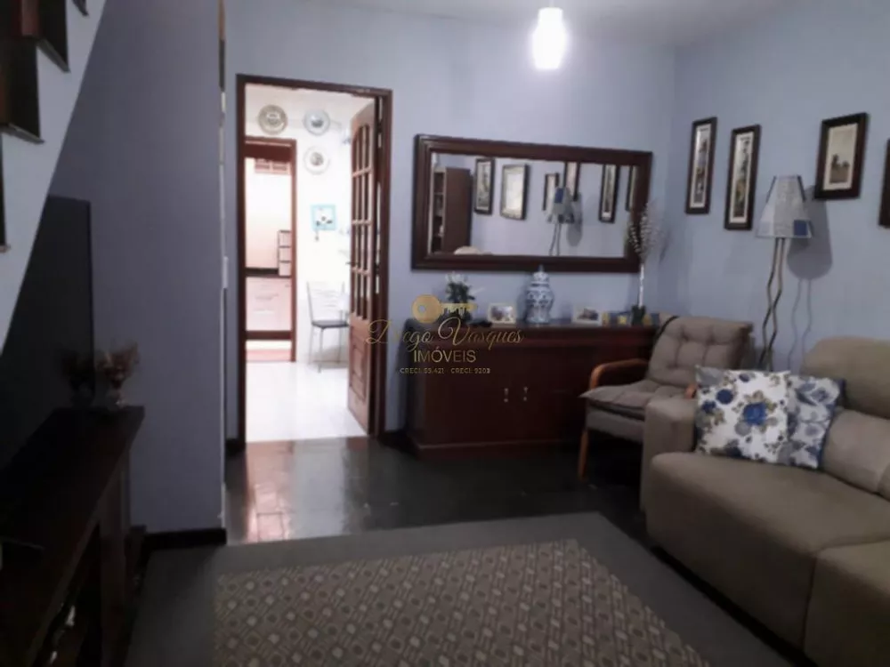 Casa à venda com 3 quartos, 82m² - Foto 4