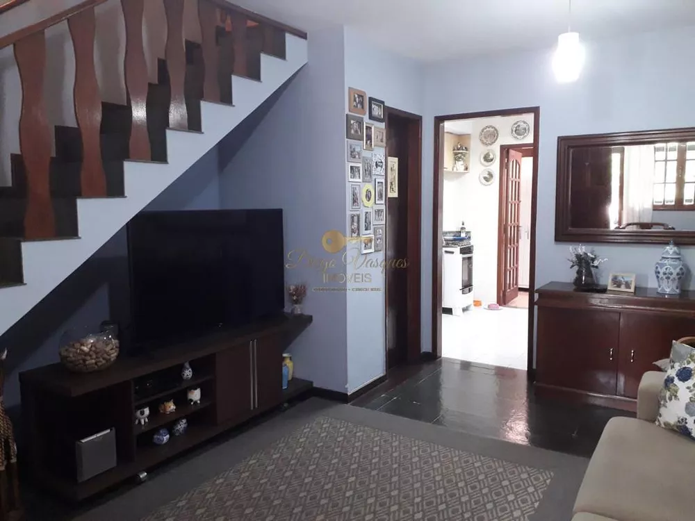 Casa à venda com 3 quartos, 82m² - Foto 3