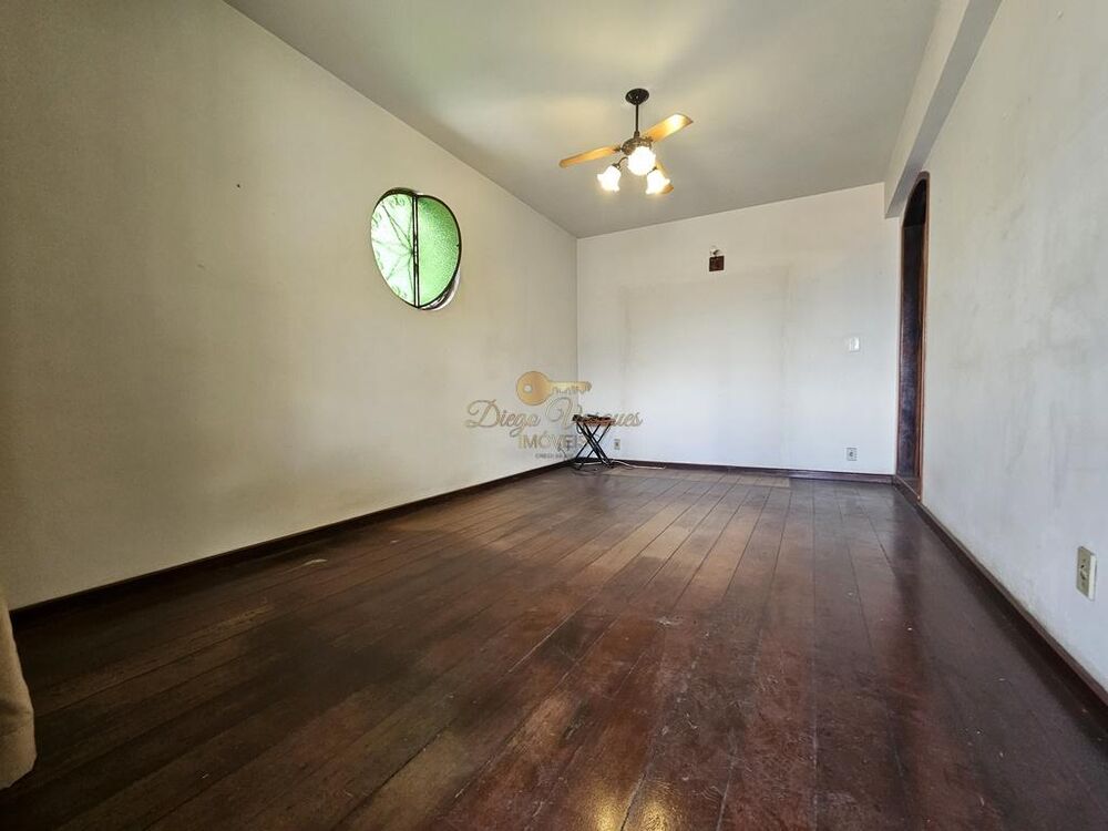 Casa à venda com 3 quartos, 90m² - Foto 6