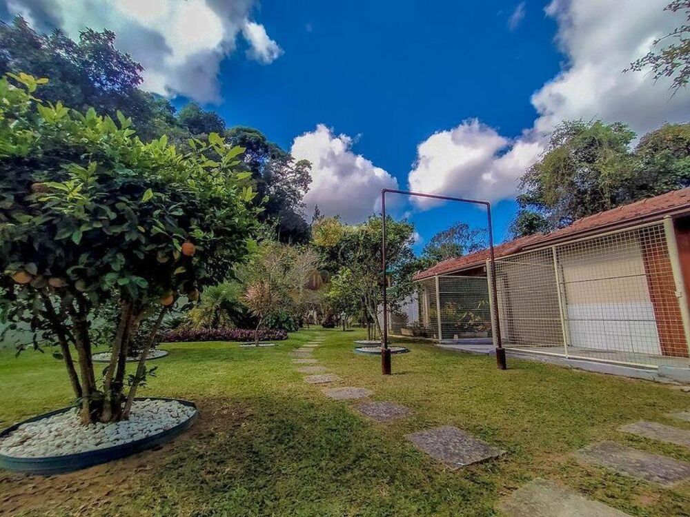 Casa à venda com 5 quartos, 5000m² - Foto 1