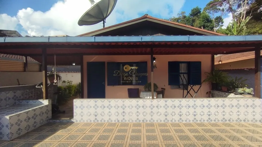 Casa, 3 quartos, 121 m² - Foto 1