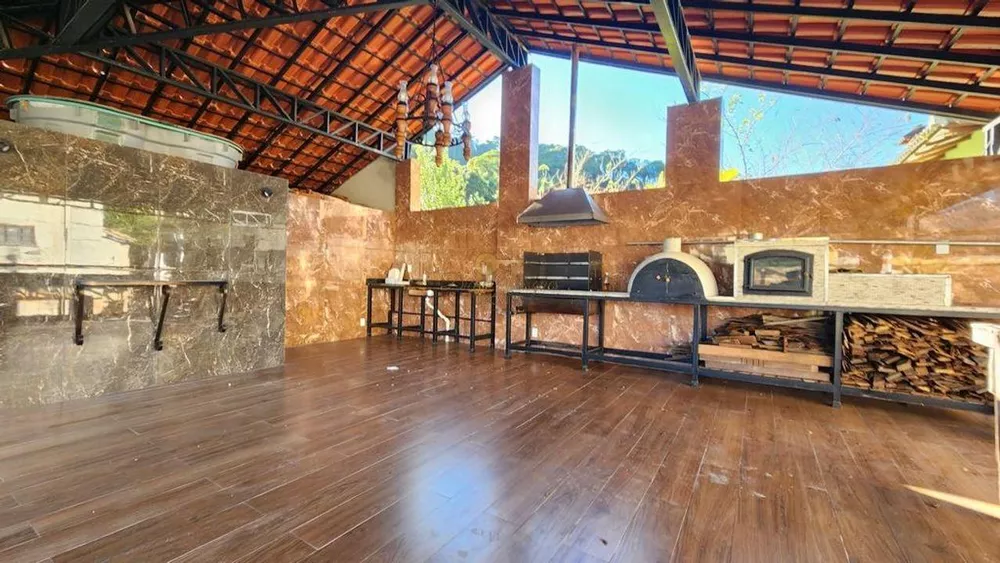 Casa de Condomínio à venda com 4 quartos, 360m² - Foto 4