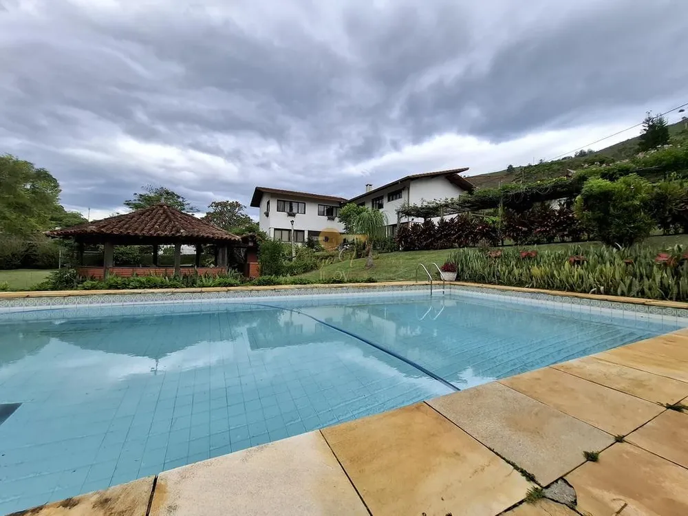 Casa, 5 quartos, 2255 m² - Foto 1