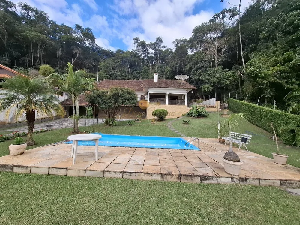 Casa, 5 quartos, 1275 m² - Foto 1
