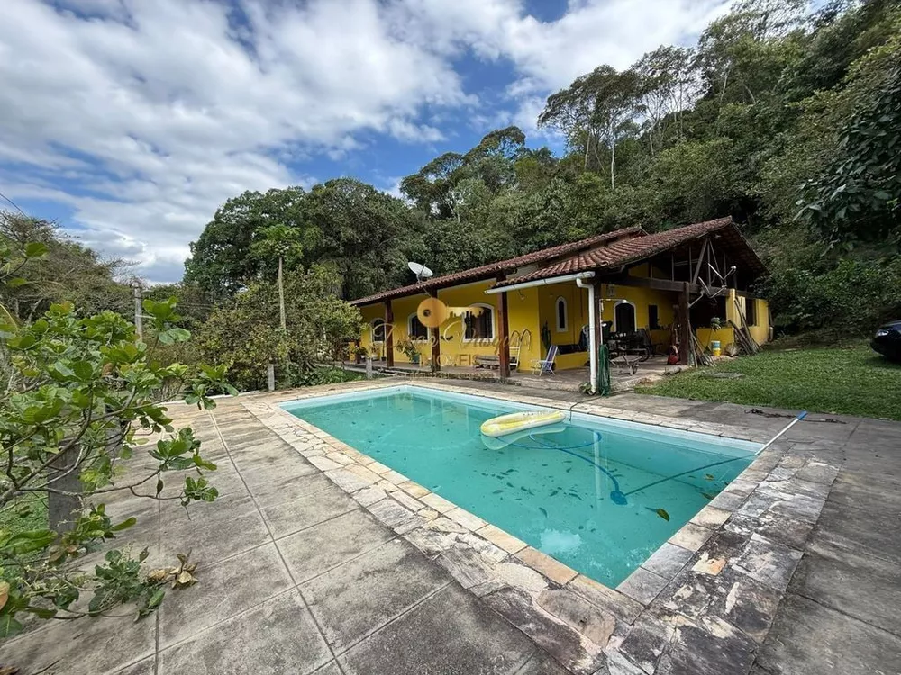 Sítio, 4 quartos, 10000 m² - Foto 1