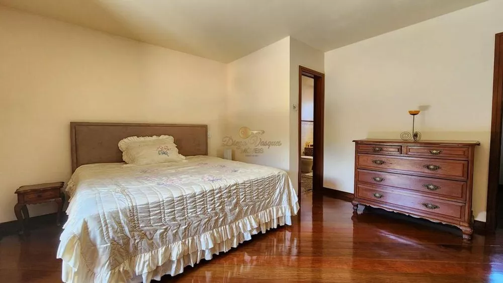 Casa, 3 quartos, 212 m² - Foto 13