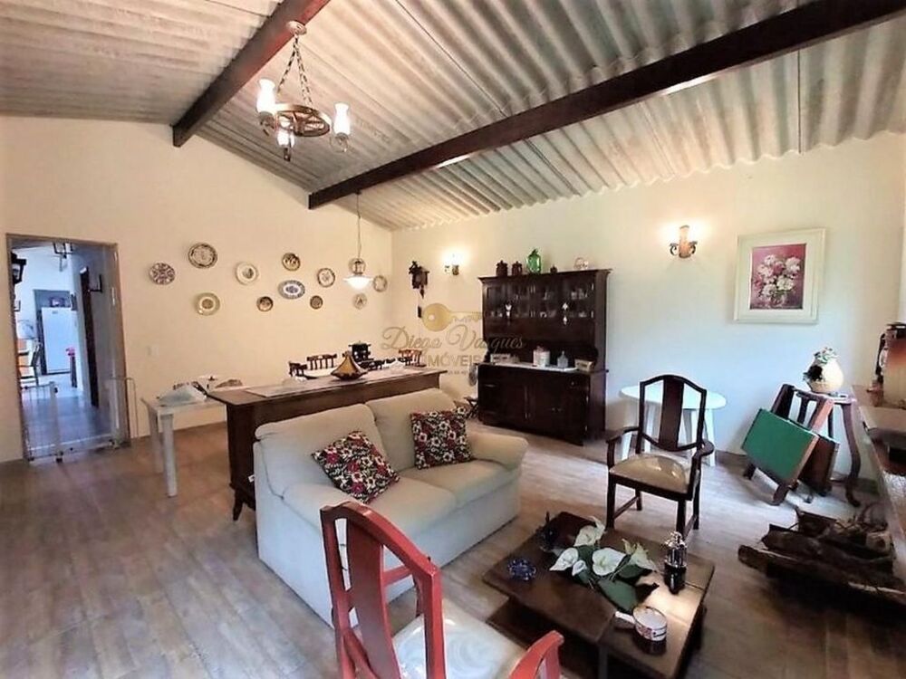 Sítio à venda com 6 quartos, 211m² - Foto 2