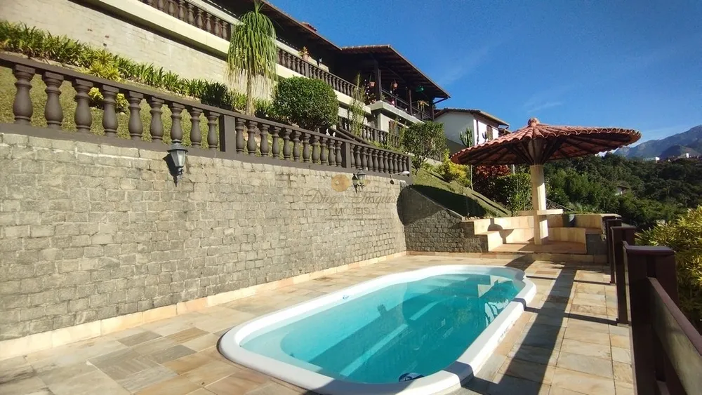 Casa, 3 quartos, 1040 m² - Foto 1