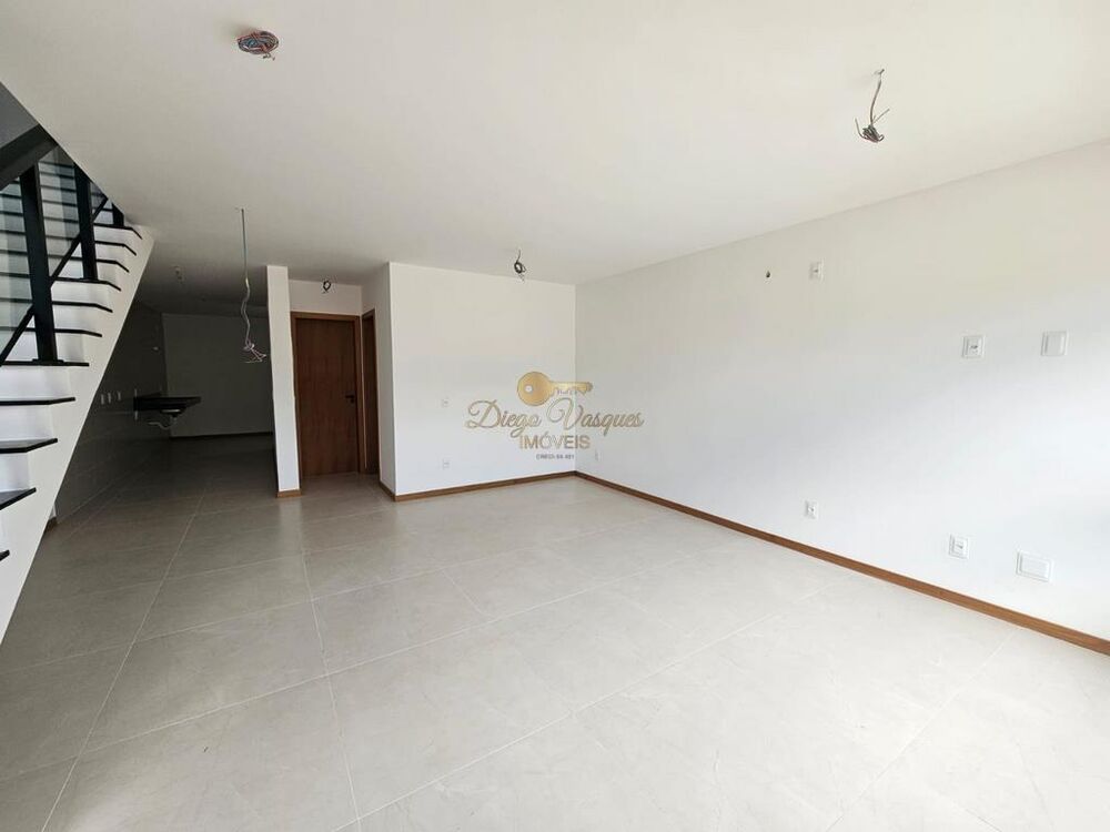 Casa de Condomínio à venda com 3 quartos, 200m² - Foto 1
