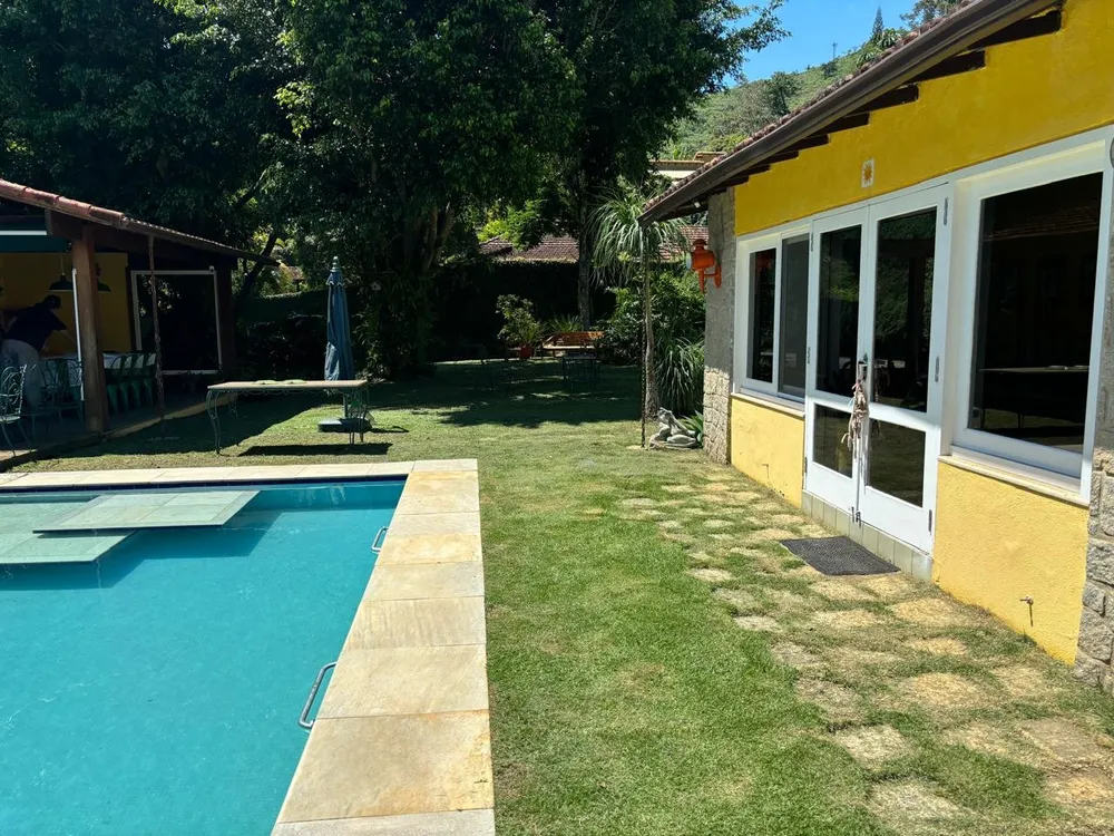 Casa, 4 quartos, 2420 m² - Foto 1
