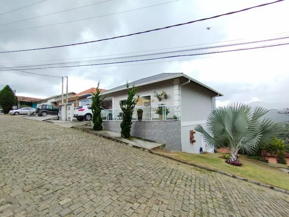 Casa de Condomínio à venda com 4 quartos, 160m² - Foto 3