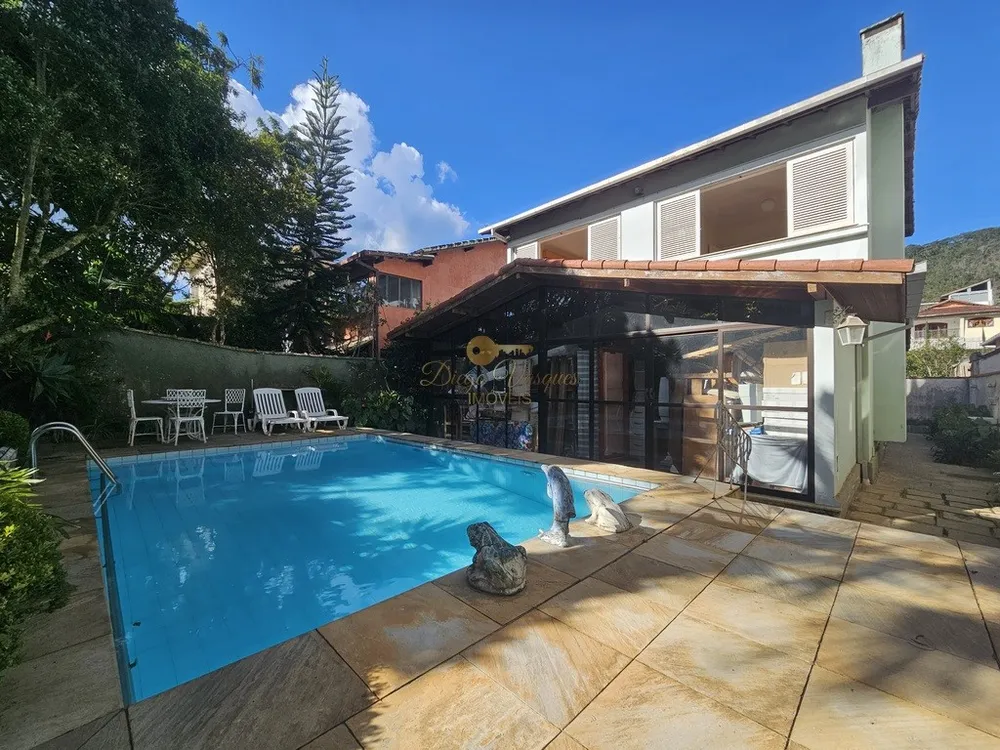 Casa, 3 quartos, 220 m² - Foto 1