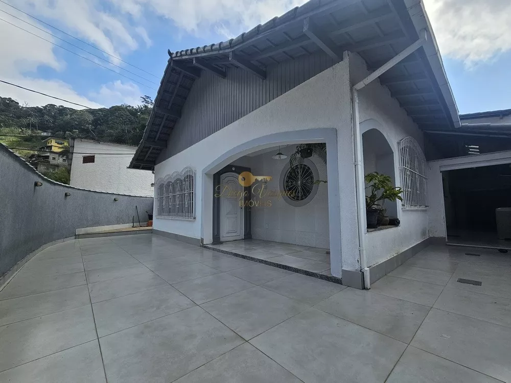 Casa, 3 quartos, 186 m² - Foto 1