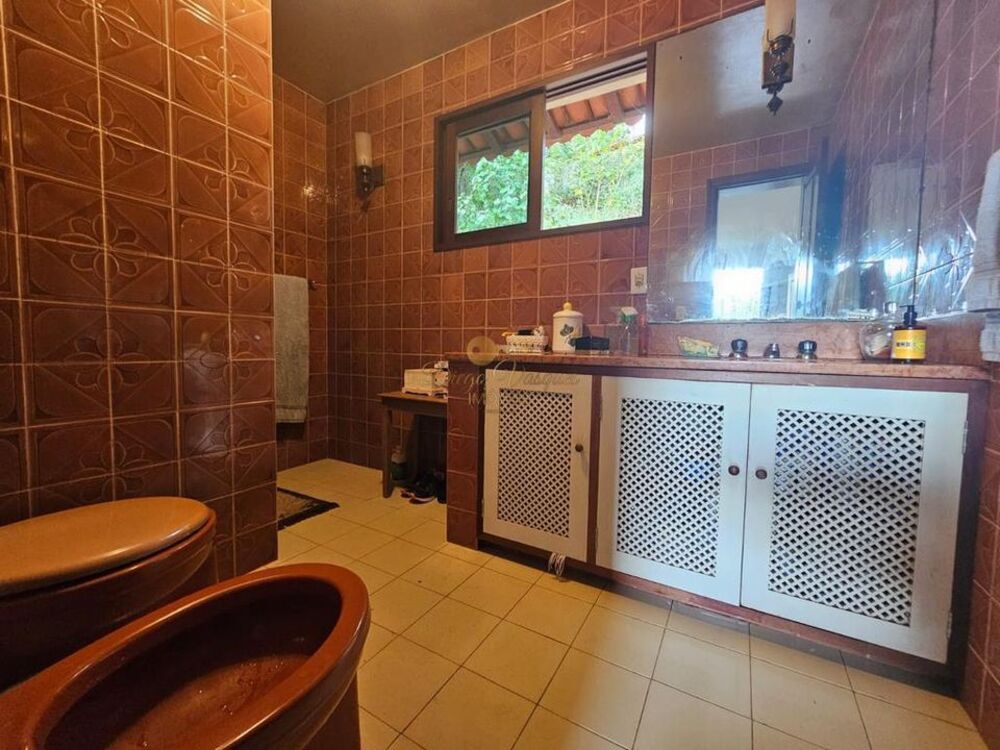 Casa à venda com 4 quartos, 1960m² - Foto 10