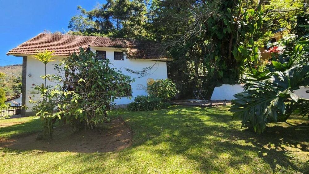 Casa à venda com 5 quartos, 190m² - Foto 3
