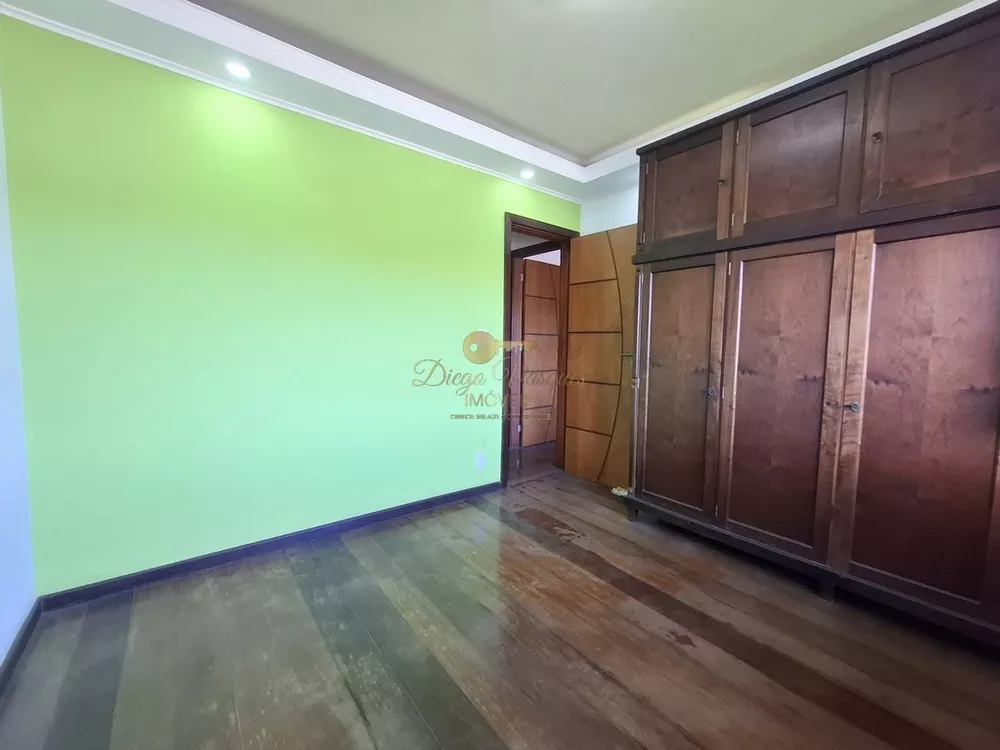 Casa, 3 quartos, 265 m² - Foto 2