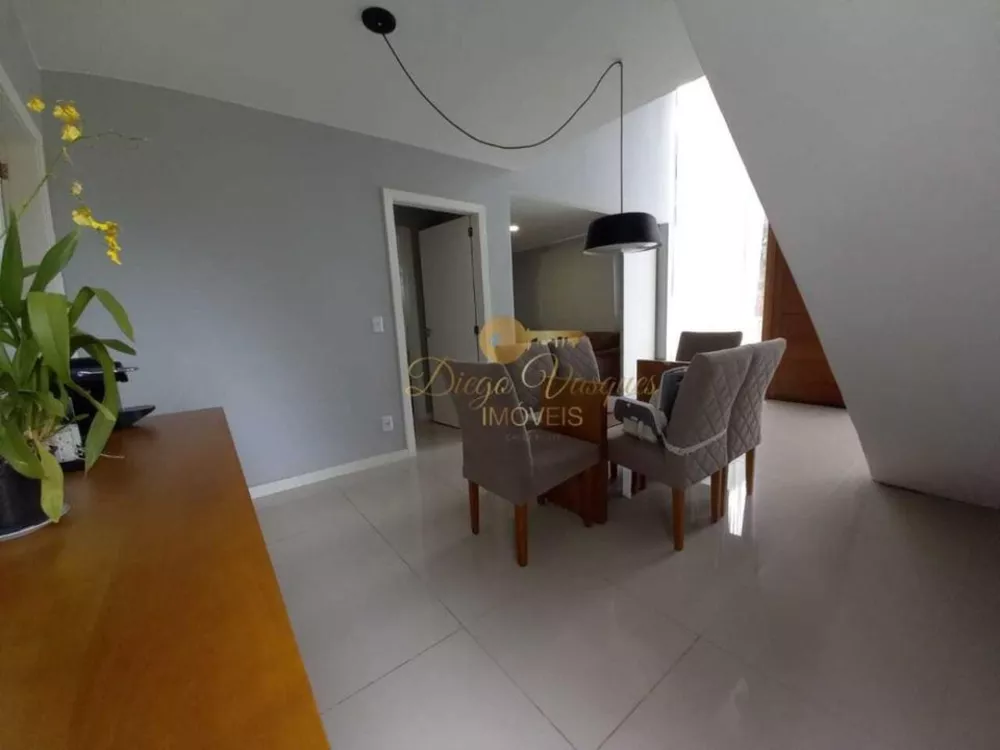 Casa de Condomínio à venda com 3 quartos, 450m² - Foto 4