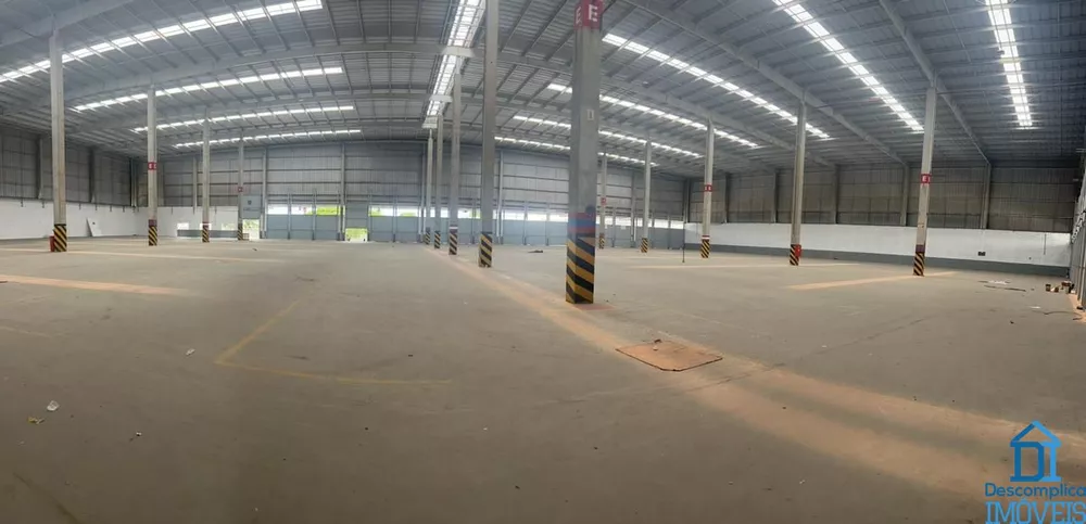 Depósito-Galpão-Armazém para alugar com 8 quartos, 7050m² - Foto 2