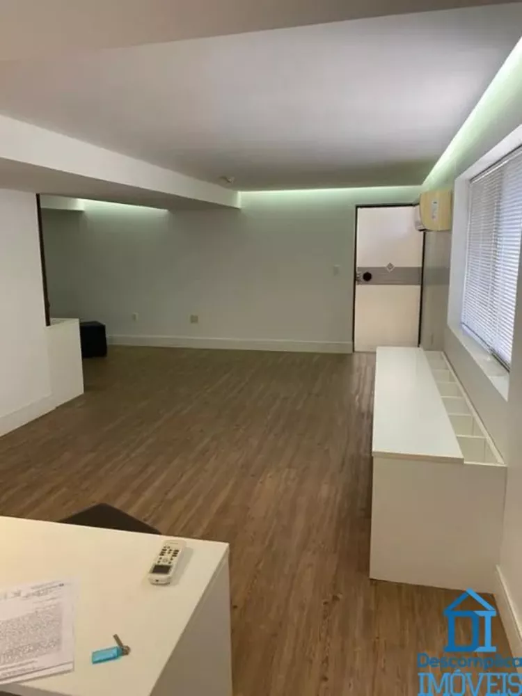 Conjunto Comercial-Sala à venda com 3 quartos, 167m² - Foto 1