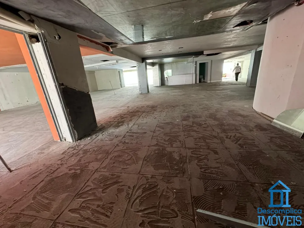 Loja-Salão, 1800 m² - Foto 4