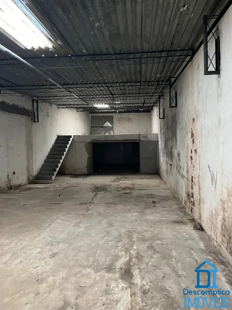 Depósito-Galpão, 1300 m² - Foto 1