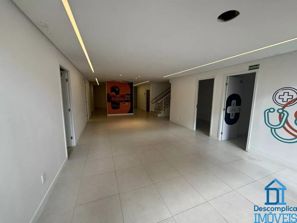 Loja-Salão para alugar com 25 quartos, 621m² - Foto 2