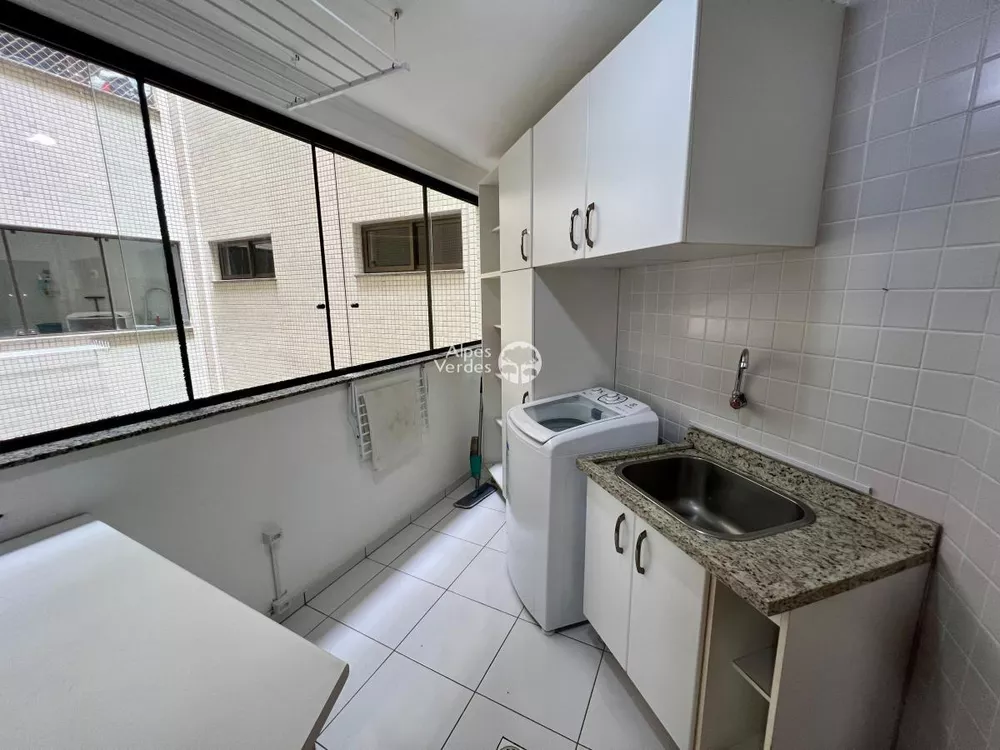 Apartamento à venda com 2 quartos, 107m² - Foto 3