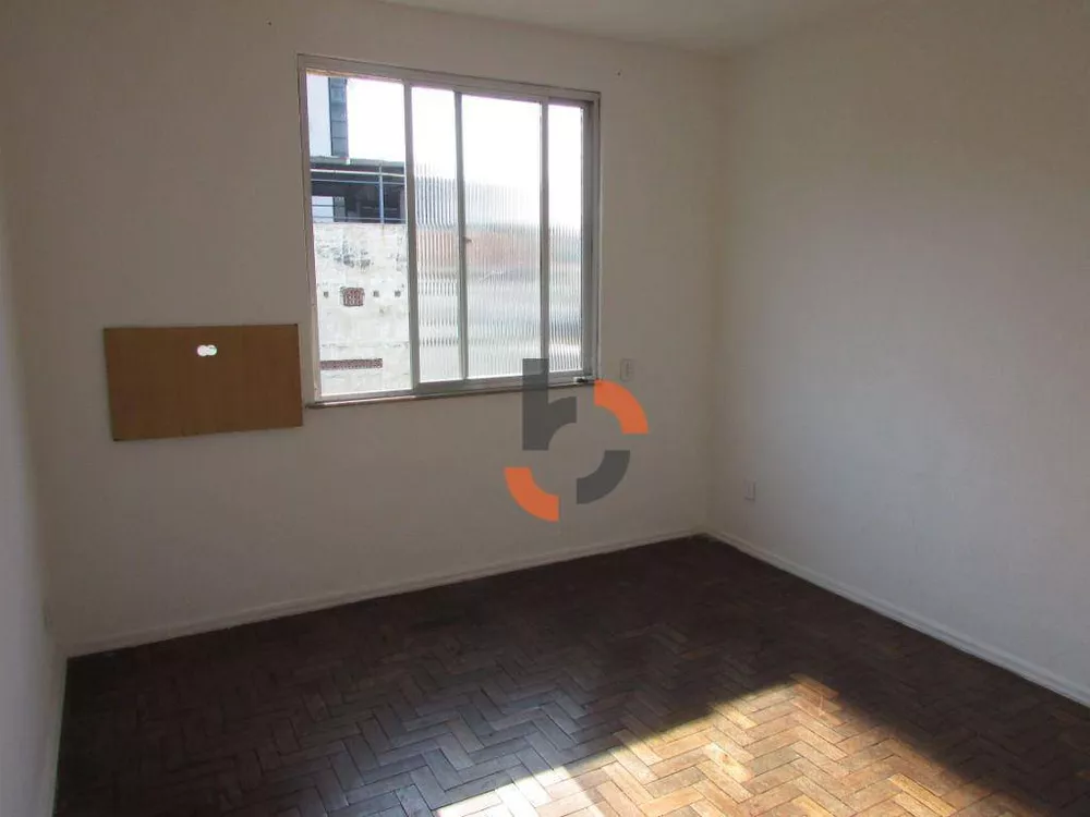 Apartamento à venda com 2 quartos, 60m² - Foto 2